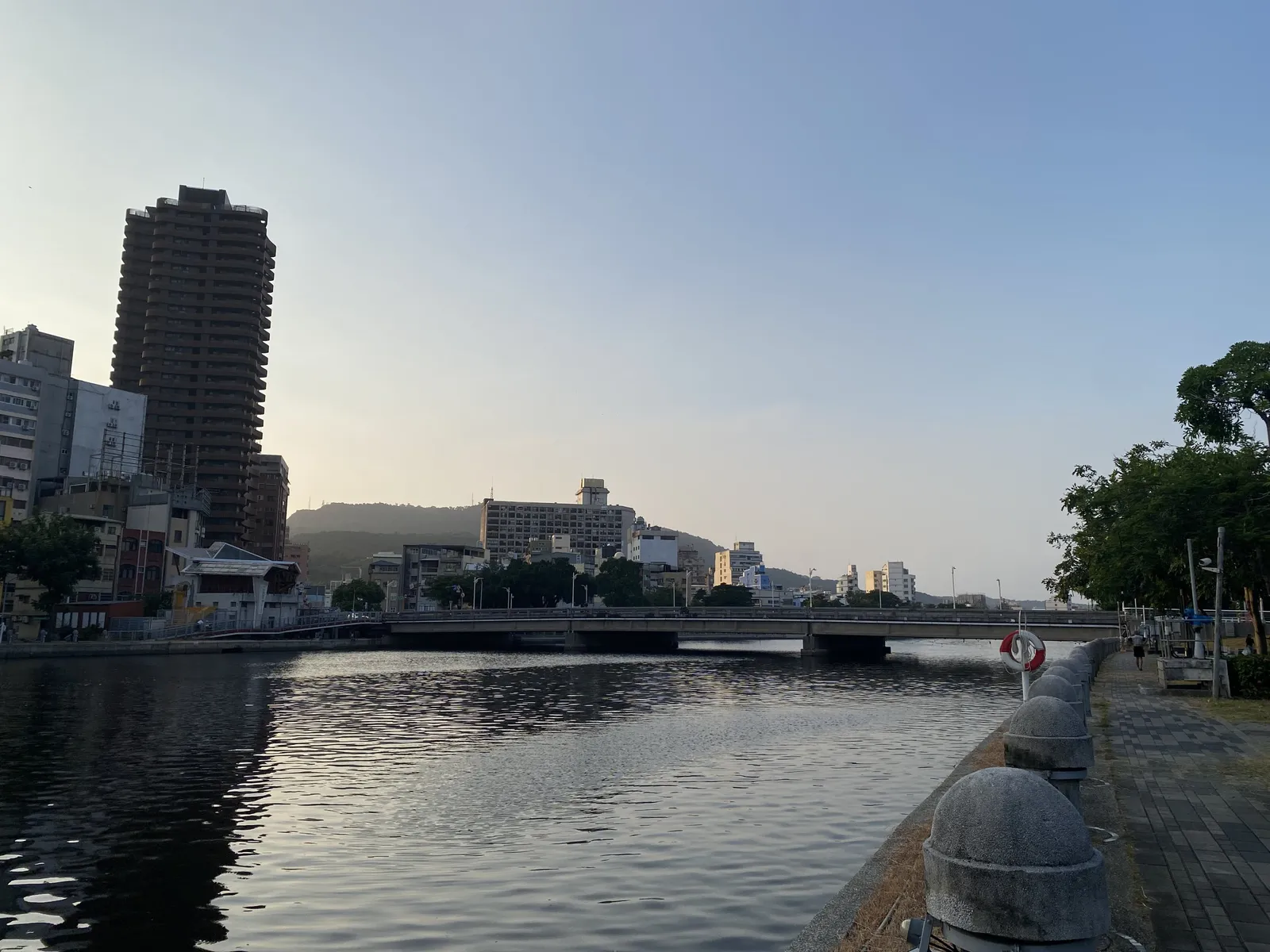 高雄愛河散步的風景